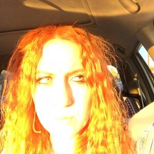 Meet your Posher, Brenna